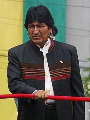 Evo Morales en el acto de celebración de 198 aniversario del Ejército en La Paz de ayer, donde ratificó su rechazo a la 'intromisión extranjera'