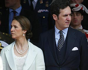 Elena de Borbón y Jaime de Marichalar anuncian su divorcio.