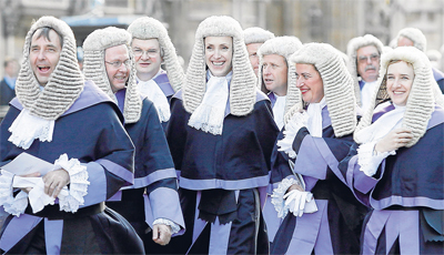 Jueces y juezas británicos se dirigen el pasado mes de octubre a un acto oficial en el Palacio de Westminster. - AFP