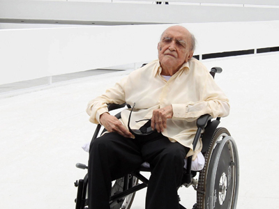 Oscar Niemeyer, durante la inauguración de su Fundación en Niteroi (Brasil).AFP