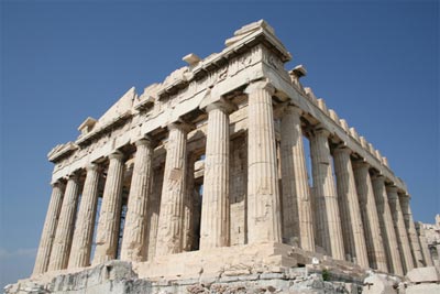 Fachada del Partenón en la Acrópolis de Atenas.