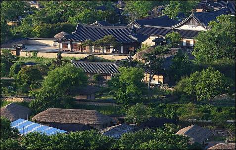 Aldeas históricas de Corea: Hahoe y Yangdong -
          República de Corea. UNESCO/SEONG JAN CHO