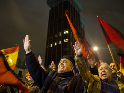 Cientos de ultra derechistas homenajean a Primo de Rivera en Madrid. EFE
