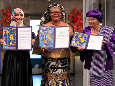 Las tres galardonadas, Tawakul Karman, Leymah Gbowee y Ellen Johnson-Sirleaf de izquierda a derecha.-REUTERS/Cornelius Poppe/Scanpix