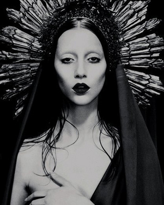 lady gaga born this way album artwork. Lady Gaga Reveals Ablum Art