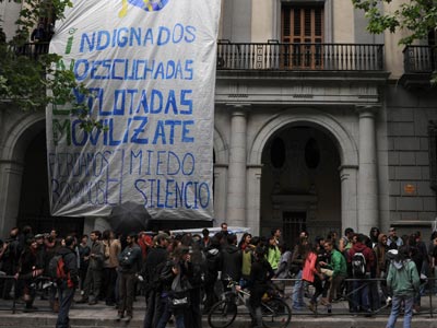 El colectivo de protesta Rompamos el silencio se manifestó ayer en Madrid. FERNANDO SÁNCHEZ