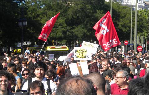 'Hackea a los parlamentarios' se pedía en las calles de Madrid.