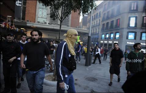Imagen de los manifestantes en la Plaza de Callao de Madrid.