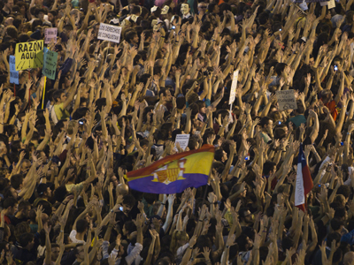 Multitudinaria marcha de los indignados en las calles de Madrid el 15 de octubre de 2011.-Fernando Navarrete