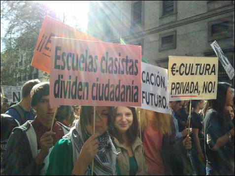 Los estudiantes plantan cara en Madrid a los recortes y la reforma Wert. Anna Flotats.