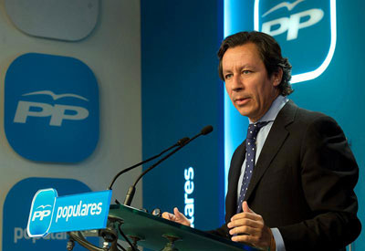 El vicesecretario general de Organización y Electoral del PP, Carlos Floriano, en una rueda de prensa en Génova.