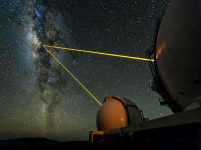 Recreación de la observación de la estrella desde los telescopios.