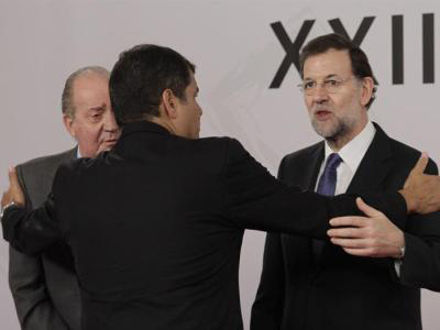 Correa saluda al rey y a Rajoy en la Cumbre de Cádiz/EFE
