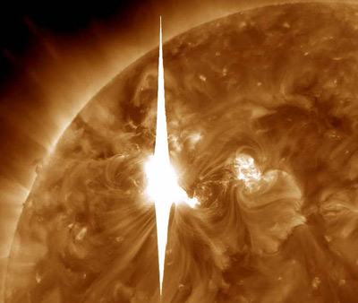 Llamarada solar captada por la NASA ayer.