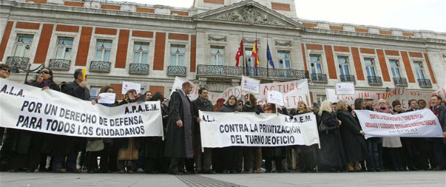 Los abogados de oficio protestan en Madrid.