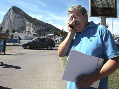 Antonio Romero en Gibraltar al comienzo de su huelga de hambre - EFE