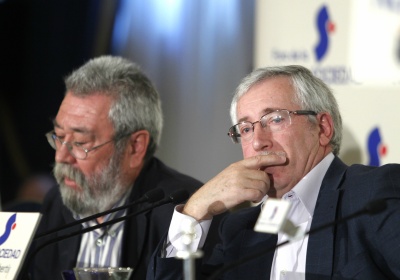 Ignacio Fernández Toxo y Cándido Méndez, en un desayuno informativo el 19 de septiembre de 2012.