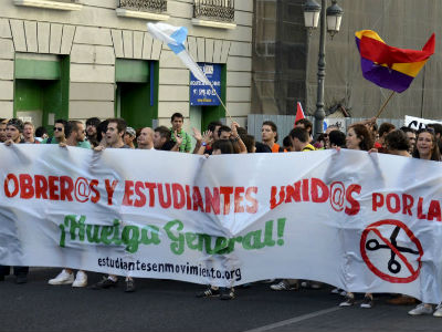 Grupo de estudiantes, en la manifestación del pasado 15-S. EFE