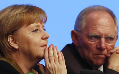 La canciller alemana Angela Merkel con el ministro de Finanzas, Wolfgang Schaeuble.