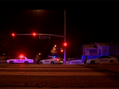 Imagen del exterior de la casa tras el tiroteo en la localidad estadounidense de Aurora, Colorado.