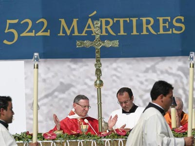 Ceremonia de beatificación de 522 mártires católicos celebrada este domingo en Tarragona/Efe