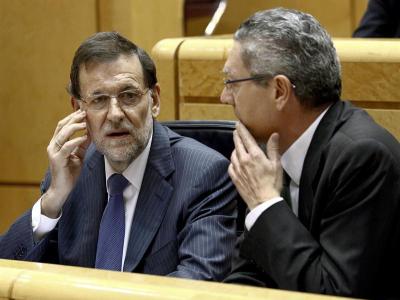 Mariano Rajoy y Alberto Ruiz-Gallardón en el Senado/Efe