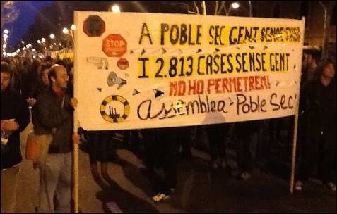 Pancarta que denuncia el stock de viviendas vacías en Barcelona. -MD