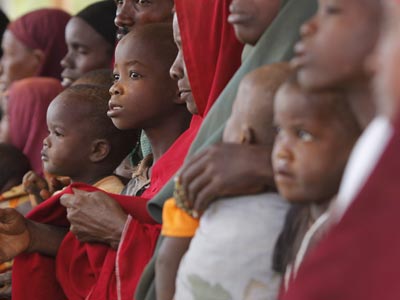 Un grupo de niños somalíes en Kenia. EFE