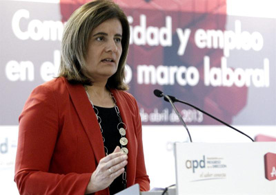 La ministra de Empleo, Fátima Báñez, durante su intervención en la inauguración de la jornada 'Competitividad y empleo en el mercado laboral'