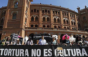 "Tortura no es cultura", grito antitaurino en Las Ventas