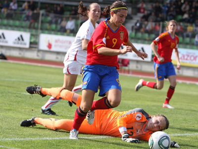 Verónica, en un partido con la selección española.