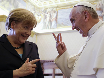 La canciller alemana Angela Merkel y el Papa Francisco, en su reunión de este sábado en el Vaticano.