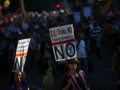 Una de las imágenes de las protestas contra la troika de este fin de semana. -REUTERS