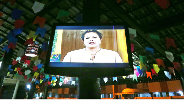 La última encuesta ha sido un mazazo para Dilma Rousseff. FOTO: ANTONIO LACERDA (EFE)