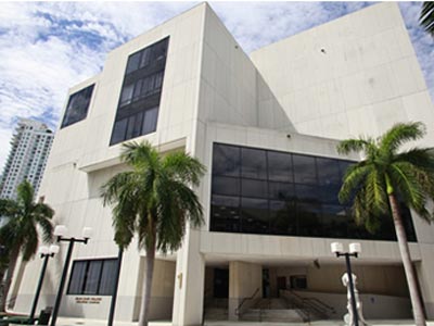 Edificio del Wolfston Campus del Miami Dade College, en el que impartirá clases Carma Chacón. Miami Dade College.