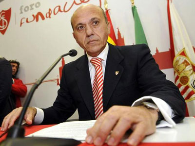 Del Nido al anunciar su dimisión como presidente del Sevilla.