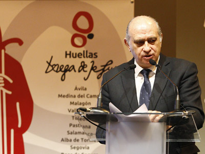El ministro del Interior, Jorge Fernández Díaz, durante la presentación en Fitur del proyecto 'Huellas de Teresa de Jesús'. EFE/Ballesteros