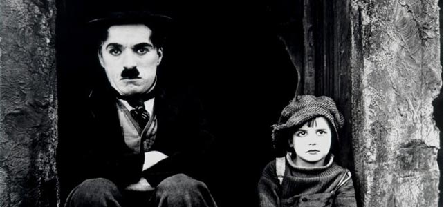 Chaplin nutrió a Charlot con la esencia del vodevil británico y las influencias de vagabundos que había conocido en su infancia.