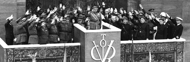 Francisco Franco y sus generales en el desfile de la victoria en Madrid, en 1939.