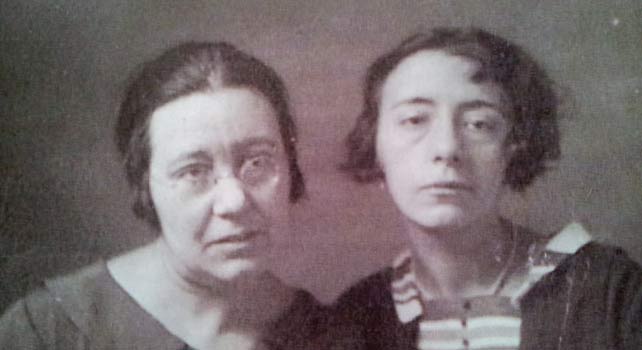Las hermanas Josefa y Elisa Úriz Pi.