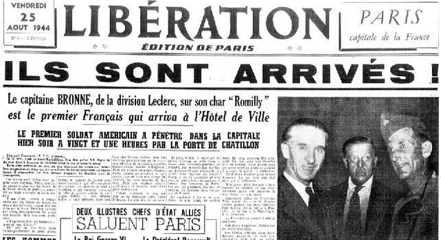 Portada del periódico francés 'Libération' que muestra una foto en la que se puede ver a la derecha al primer soldado del ejército francés que entró en París para liberar la ciudad en agosto de 1944.