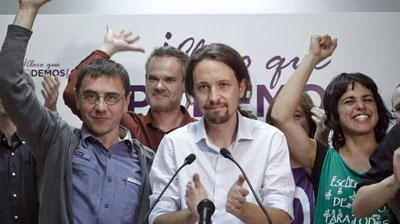 Pablo Iglesias celebra el gran resultado electoral de Podemos en la noche del 25-M.