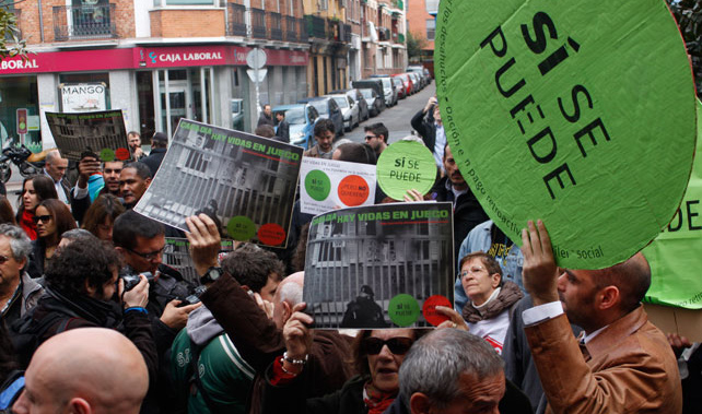 Una protesta de la Plataforma de Afectados por la Hipoteca en Vallecas, Madrid.