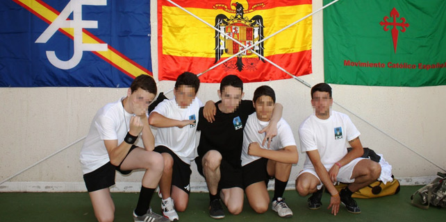 Asistentes al torneo fascista y homofóbico del 28 de junio. Imagen cedida por UGT