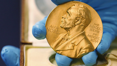 Medalla de los Premios Nobel. REUTERS