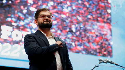  Gabriel Boric celebra la victoria en las elecciones presidenciales de Chile, en Santiago.- REUTERS