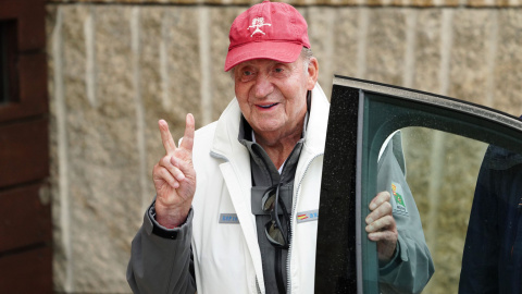 El rey emérito, Juan Carlos de Borbón, durante su segundo día en Sanxenxo. -EFE 