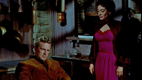 Sterling Hayden y Joan Crawford en la película 'Johnny Guitar'