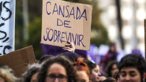 Un grupo de mujeres se manifiesta el 8-M en Córdoba.