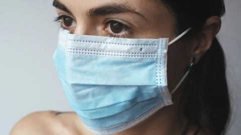  Ejemplo de mascarilla ineficaz.